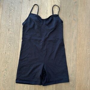 ARITZIA - Wilfred Free Black Shorts Body Suit